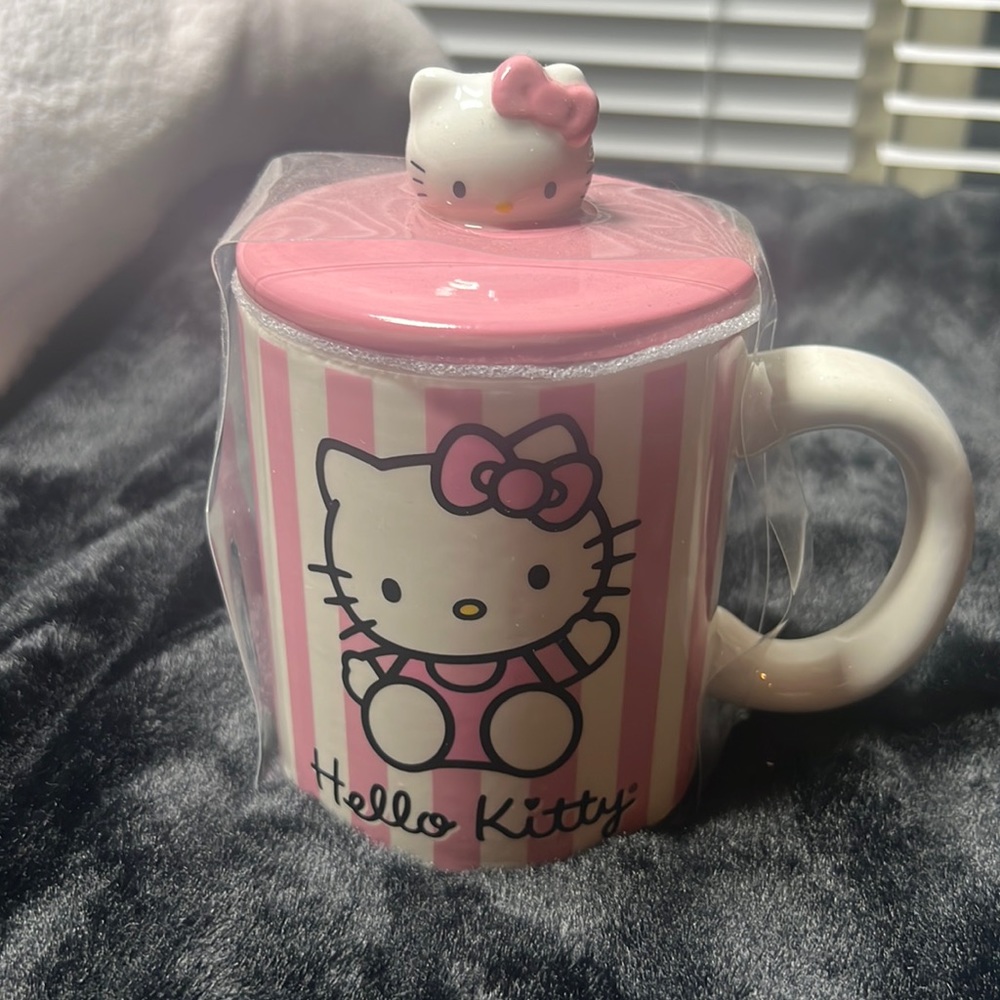 Hello kitty coffe or tea mug